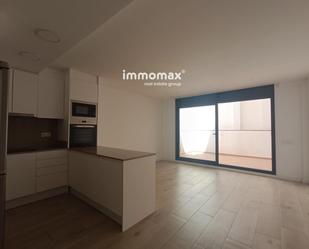 Vista exterior de Dúplex en venda en L'Hospitalet de Llobregat amb Aire condicionat, Calefacció i Terrassa