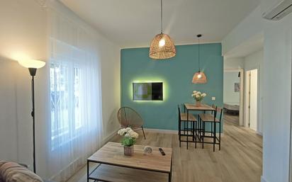 Living room of Flat to share in  Granada Capital