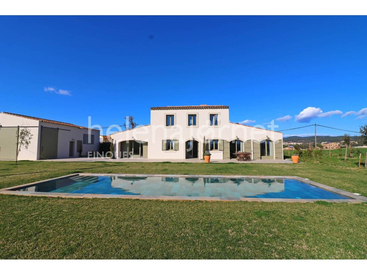 Außenansicht von Country house zum verkauf in Cassà de la Selva mit Heizung, Privatgarten und Terrasse