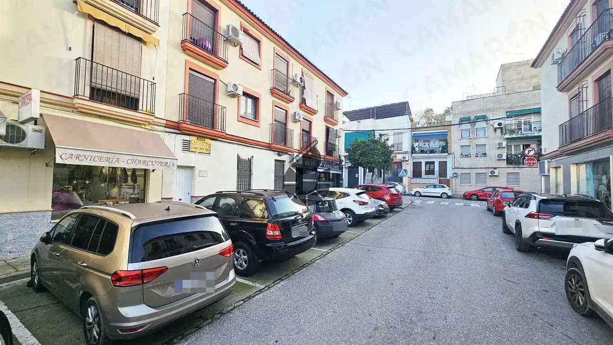 Local comercial en venta en Coria del Río, imagen 3