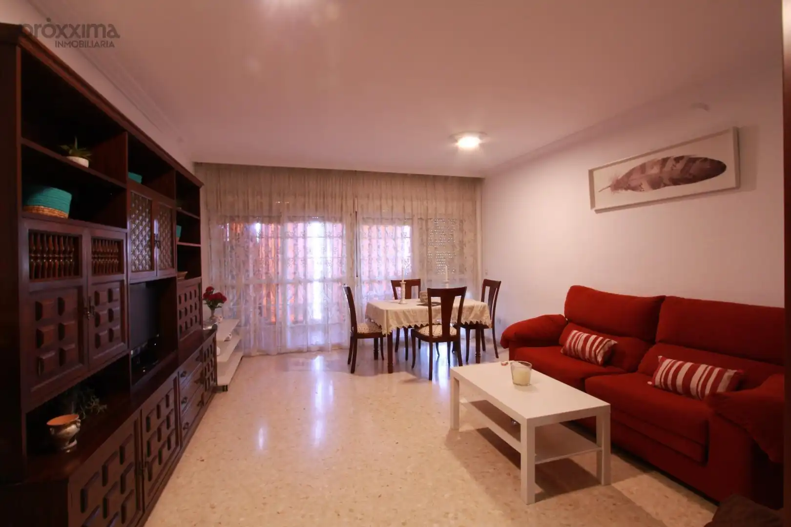 Wohnzimmer von Wohnung zur Miete in Casco Antiguo