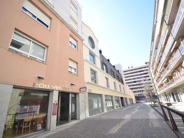 Pis amb ascensor en venda a Farinera Teixidor