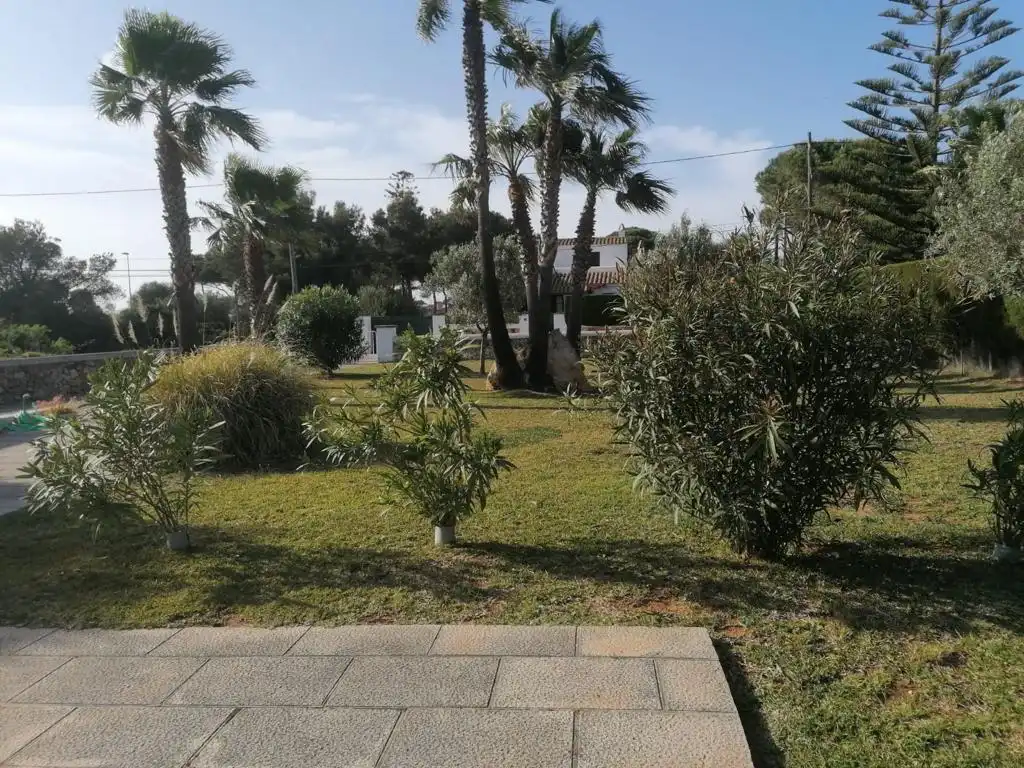 Terrenys i solars en venda a Cala Blanca
