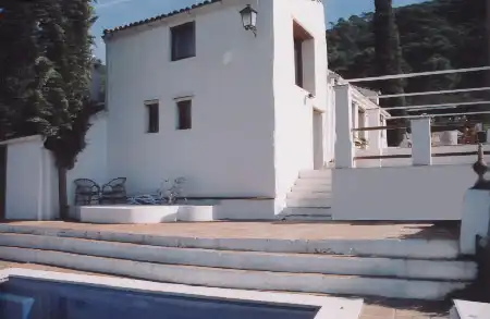 Xalet amb piscina en venda a Estepona Pueblo, imagen 4