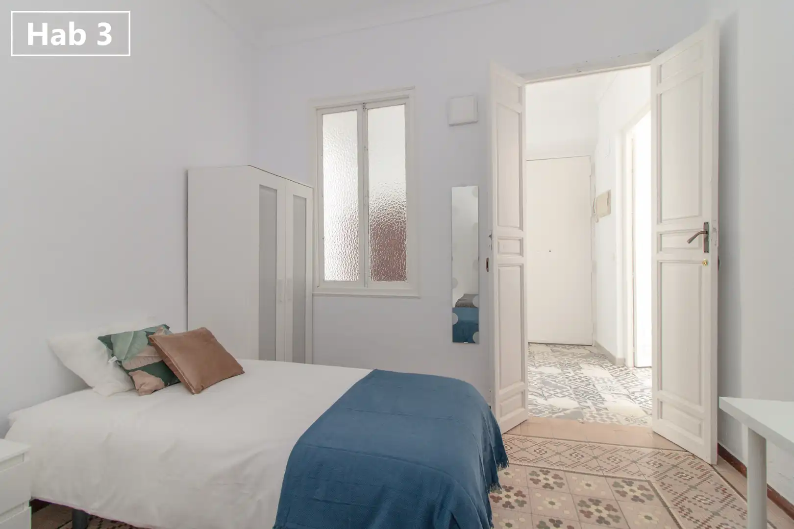Habitación de Piso de alquiler en Málaga con Amueblado, Lavadora y Microondas