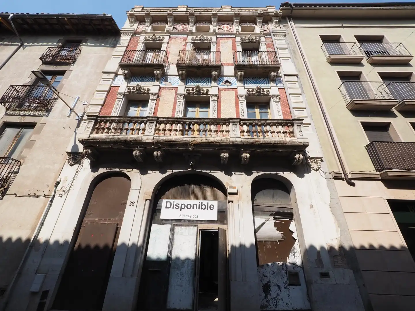 Wohngebäude zum Verkauf in Manlleu