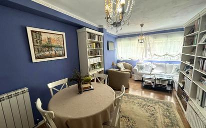 Living room of Flat for sale in Parla  with Air Conditioner and Terrace