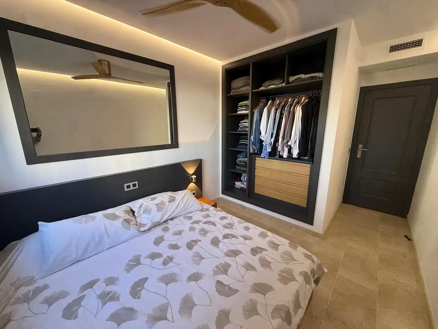 Dormitori de Apartament en venda en Dénia amb Aire condicionat, Calefacció i Jardí privat