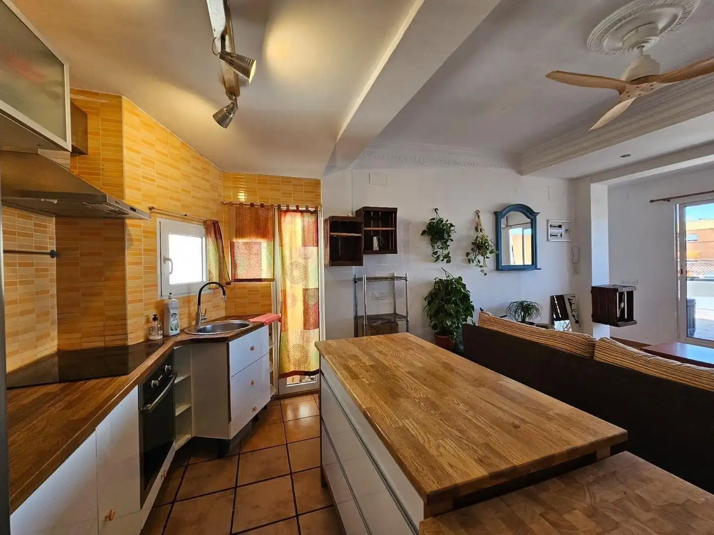 Cocina de Piso de alquiler en Mislata con Aire acondicionado, Terraza y Amueblado