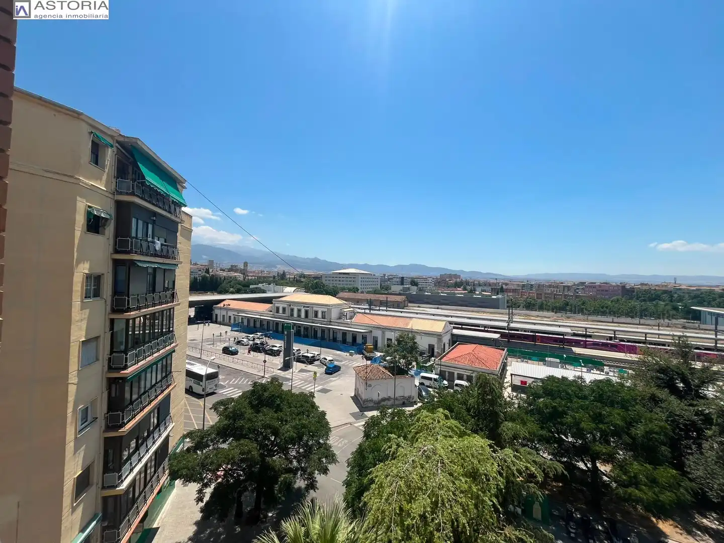 Vista exterior de Pis de lloguer en Granada amb Aire condicionat, Calefacció i Traster