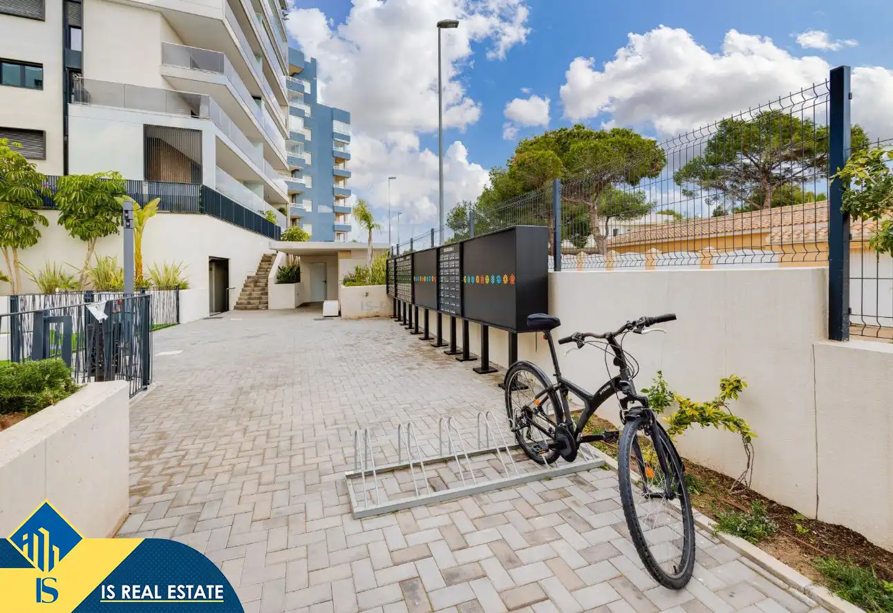 Parking of Attic for sale in Orihuela  with Air Conditioner, Heating and Terrace