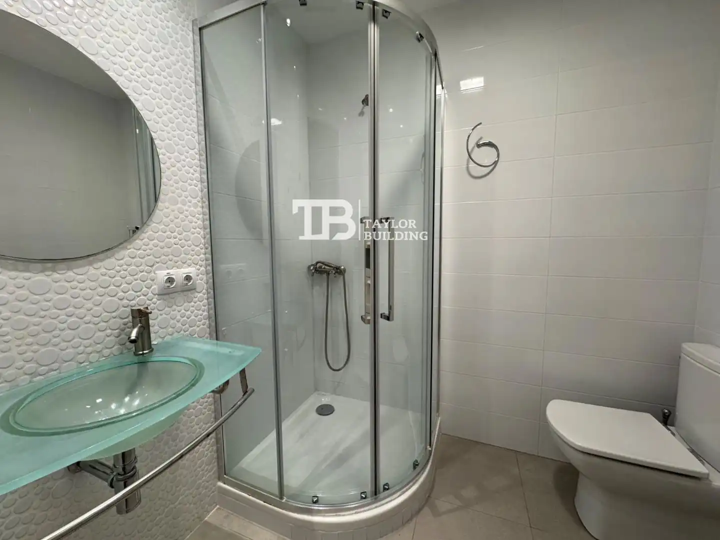 Bathroom of Flat for sale in  Palma de Mallorca  with Air Conditioner, Heating and Terrace