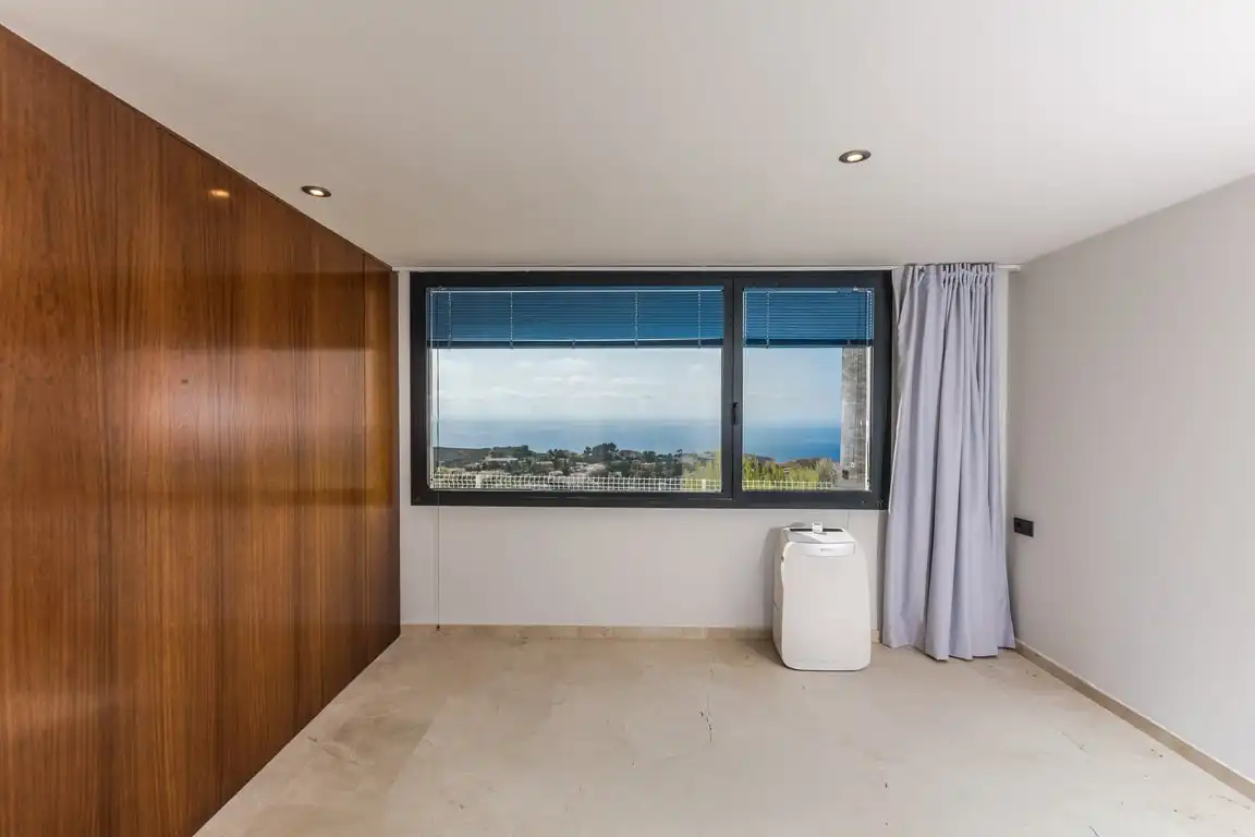 Casa amb piscina en venda a Calle De Las Begonias 15, imagen 41