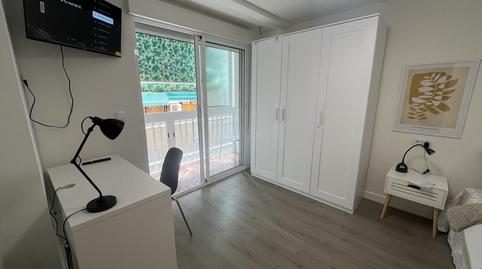 Foto 2 de Pis per a compartir a Cánovas del Castillo, Carolinas Altas, Alicante