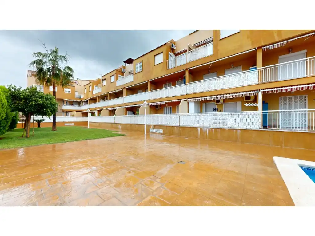 Vista exterior de Àtic en venda en Puçol