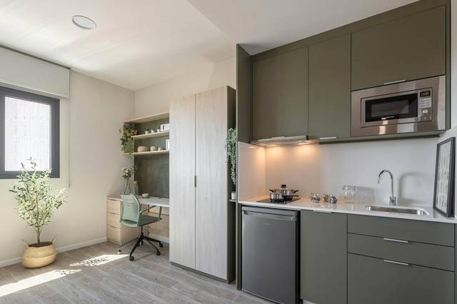 Edificio en Alquiler en N/A en Barriada de Pineda