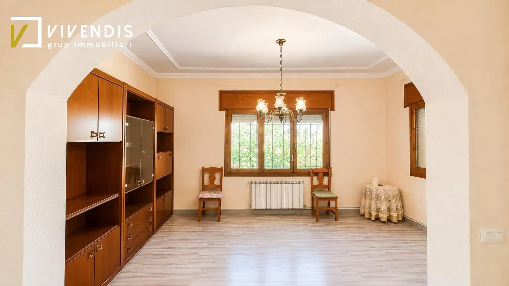 Sala d'estar de Casa o xalet en venda en Rosselló amb Calefacció i Terrassa
