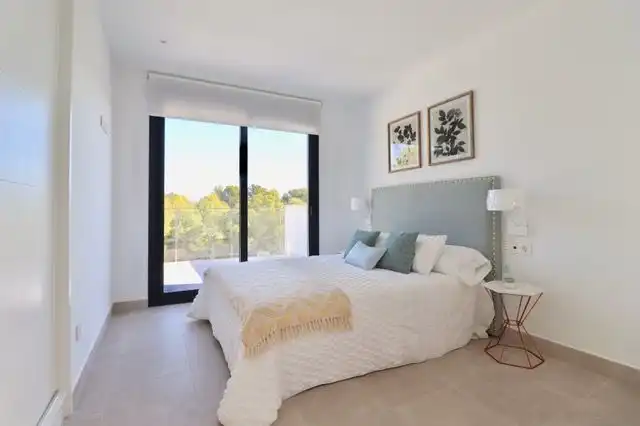Habitación de Casa o chalet en venta en La Nucia con Aire acondicionado, Calefacción y Jardín privado