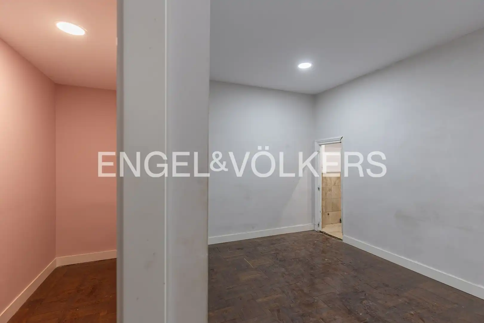 Flat for sale in Madrid  with Heating