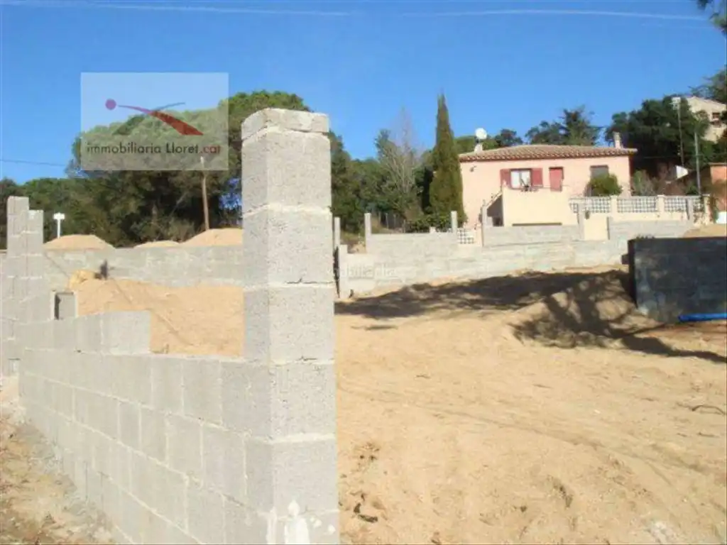 Terreny residencial en venda a Calle Falguera 59