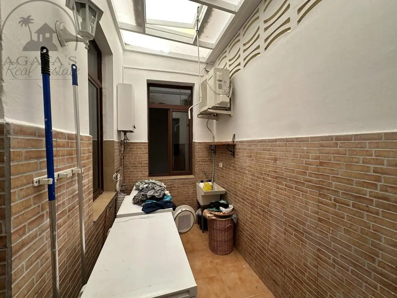 Balcony of Ground floor for sale in Santa Cruz de Tenerife  with Air Conditioner and Furnished