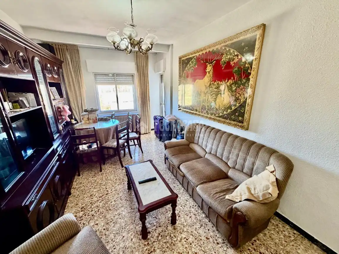 Sala de estar de Piso en venta en Ávila con Calefacción y Terraza