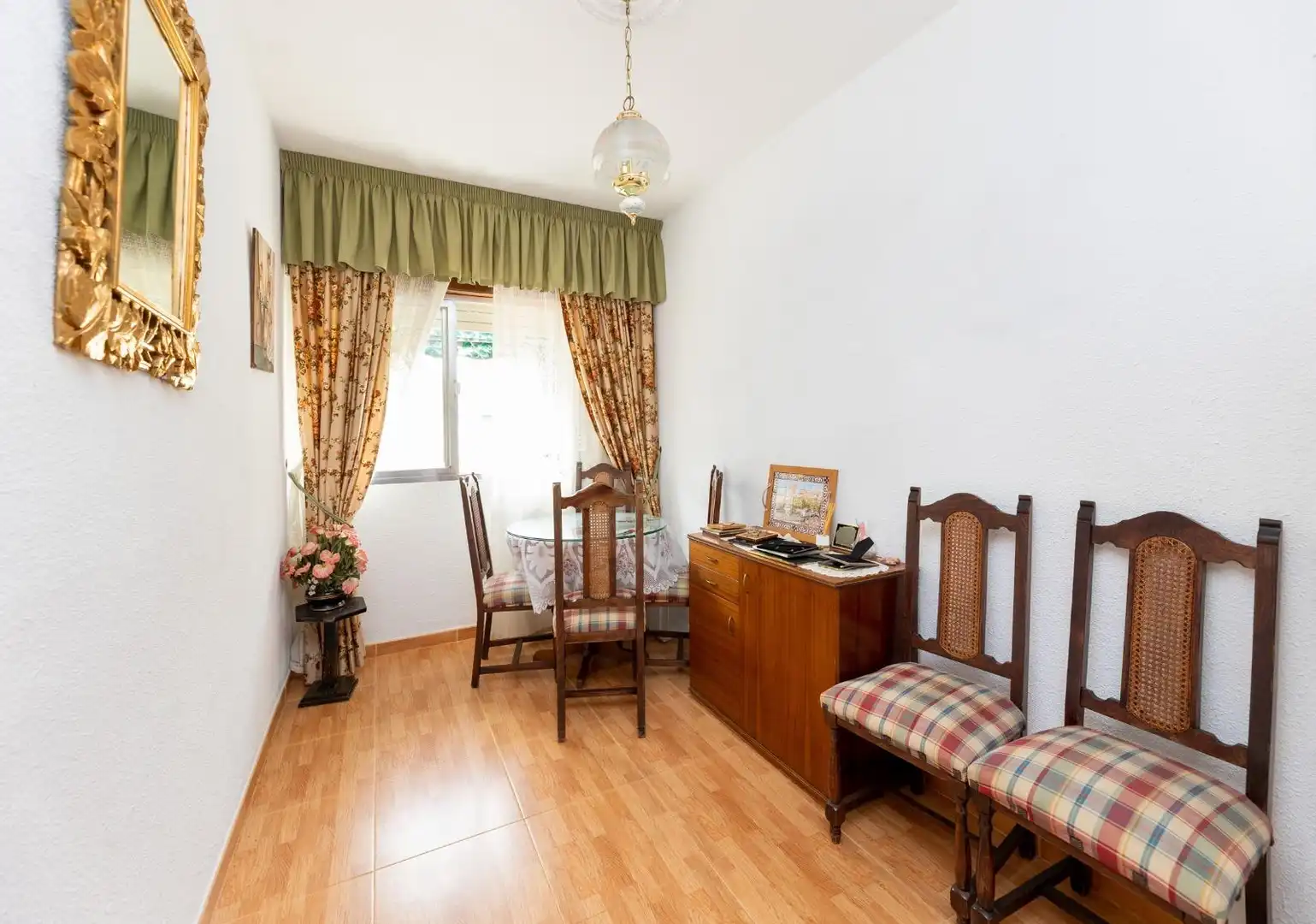 Dining room of Flat for sale in Granada  with Furnished and Balcony