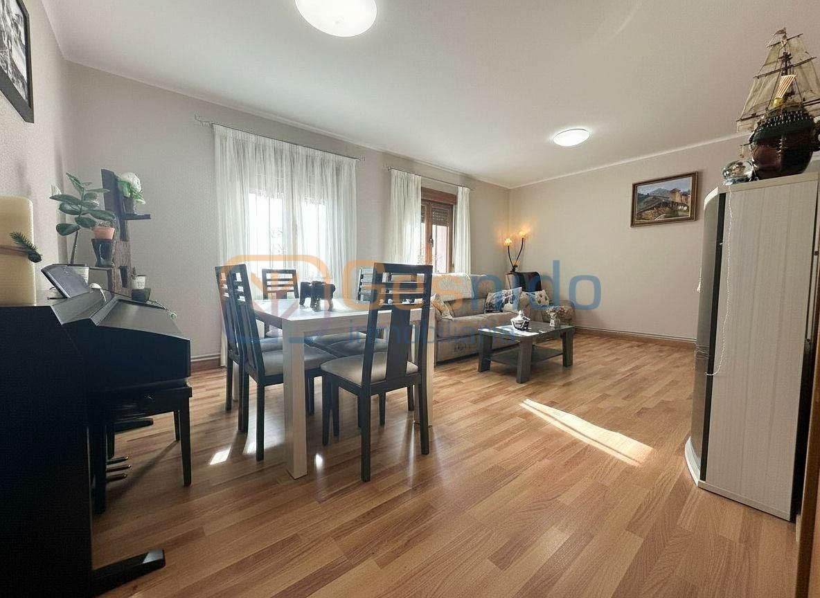 Living room of Flat for sale in Segovia Capital  with Heating
