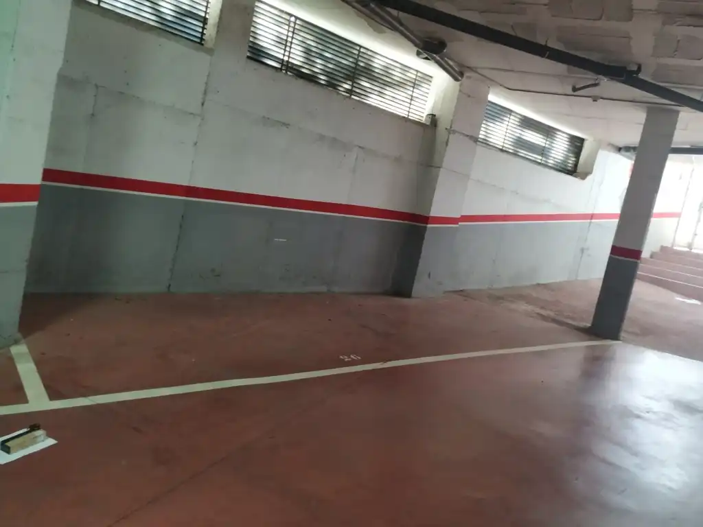 Aparcament de Garatge en venda en Torrelles de Llobregat