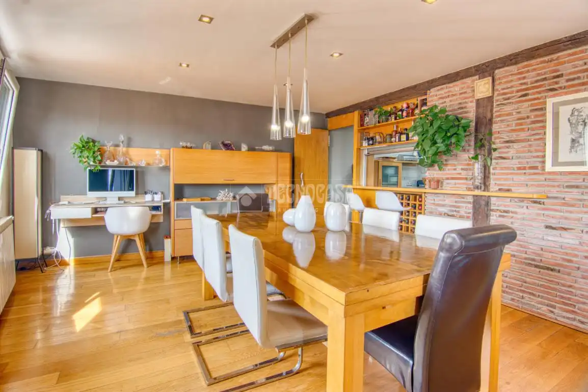 Comedor de Piso en venta en Santander con Terraza y Trastero