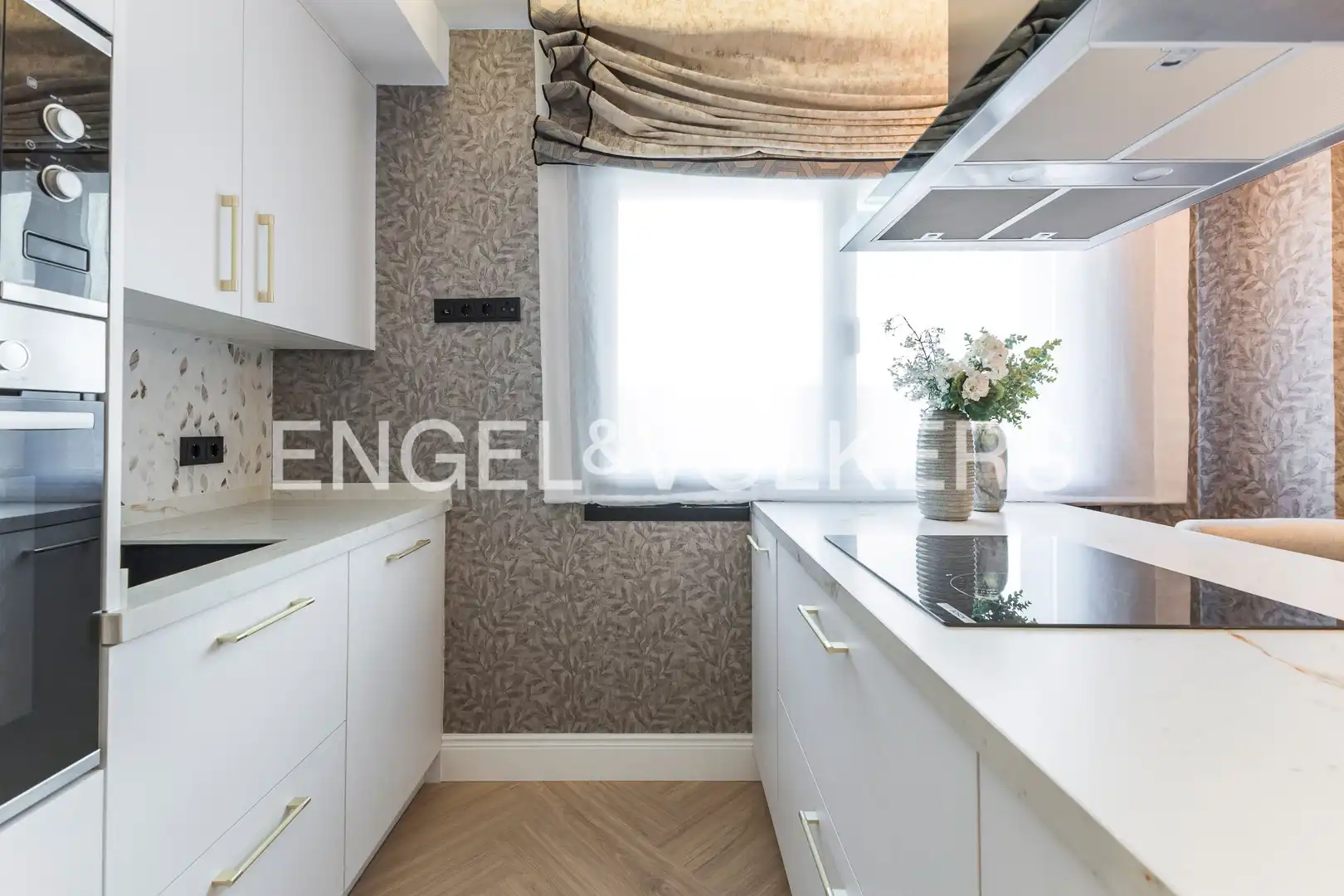Piso con ascensor en venta en Calle de Guzmán el Bueno, imagen 12