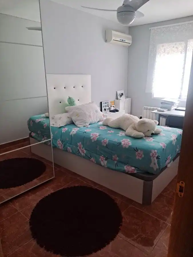 Dormitori de Casa o xalet en venda en La Alcayna