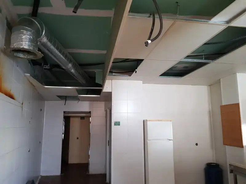 Local comercial en venda a Malpartida de Plasencia, imagen 10