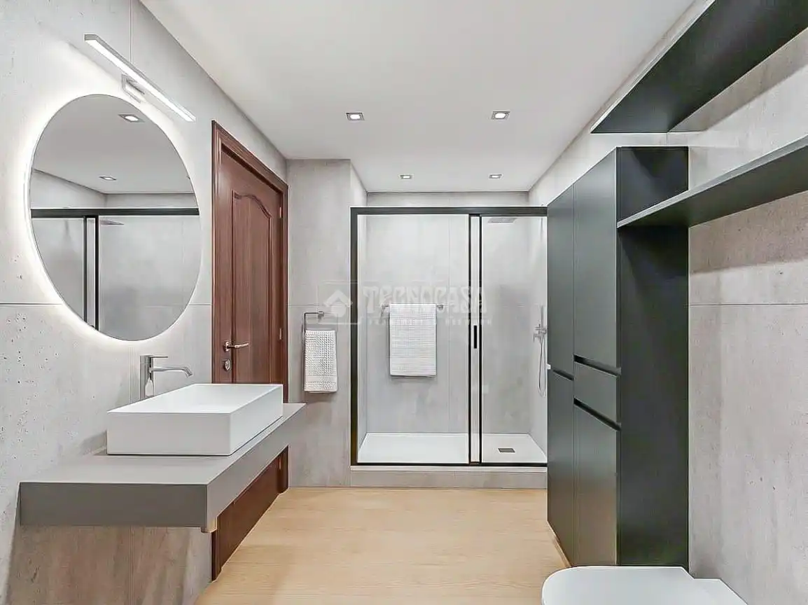 Baño de Piso en venta en Madrid con Aire acondicionado, Calefacción y Parquet