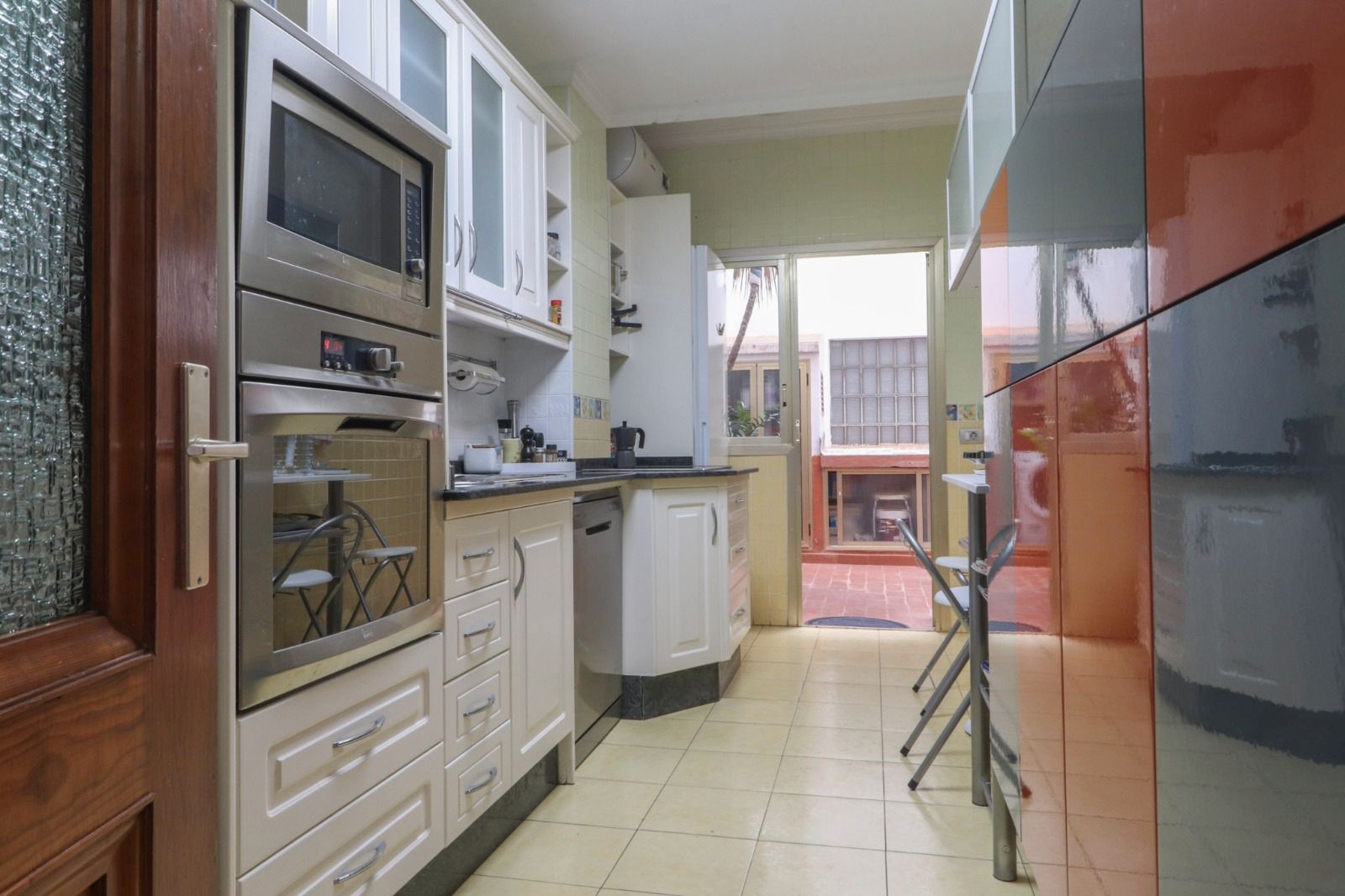 Kitchen of Flat for sale in Las Palmas de Gran Canaria  with Terrace and Balcony