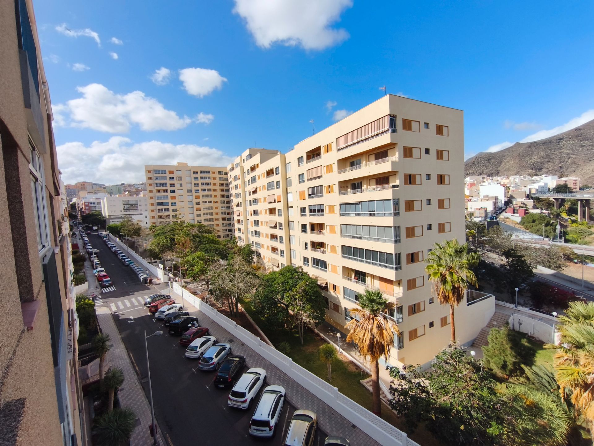 Vista exterior de Pis de lloguer en  Santa Cruz de Tenerife Capital amb Moblat, Forn i Rentadora