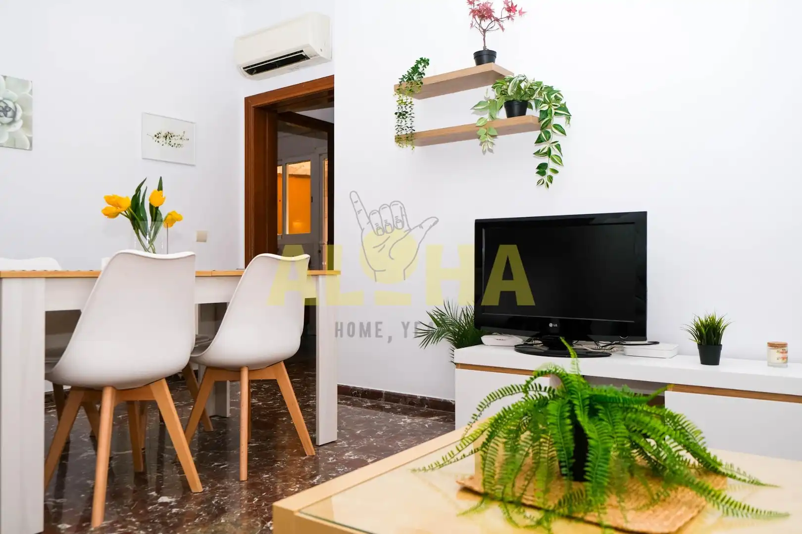 Sala d'estar de Apartament de lloguer en Valencia amb Aire condicionat, Calefacció i Terrassa