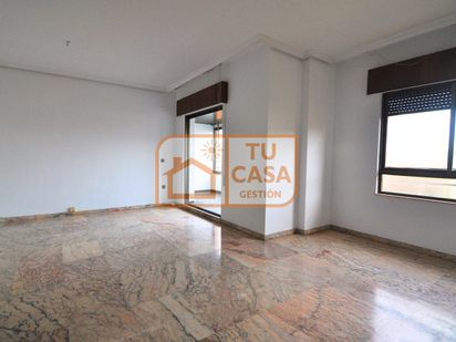 Flat for sale in Cáceres Capital  with Air Conditioner, Heating and Terrace