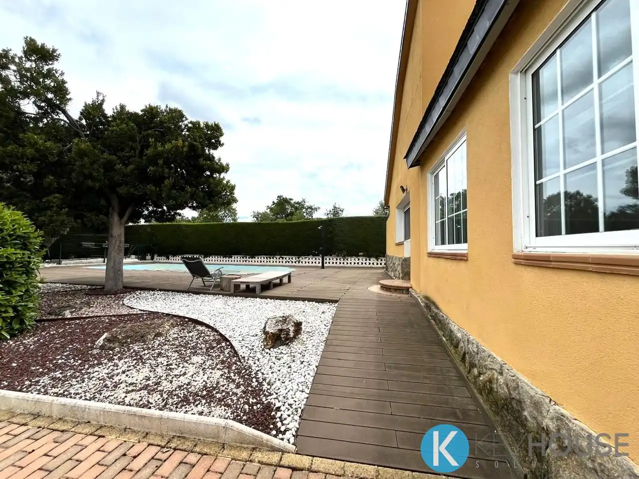 Vista exterior de Casa o chalet en venta en Villar del Olmo con Aire acondicionado, Jardín privado y Piscina