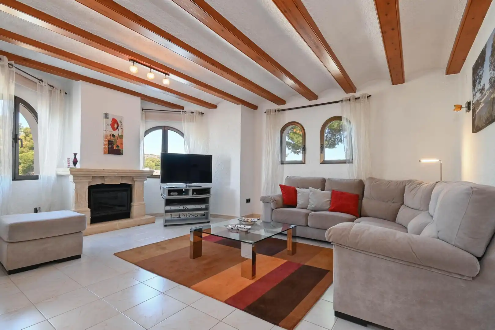 Detached house with pool for sale in La Granadella  - Costa Nova, imagen 2
