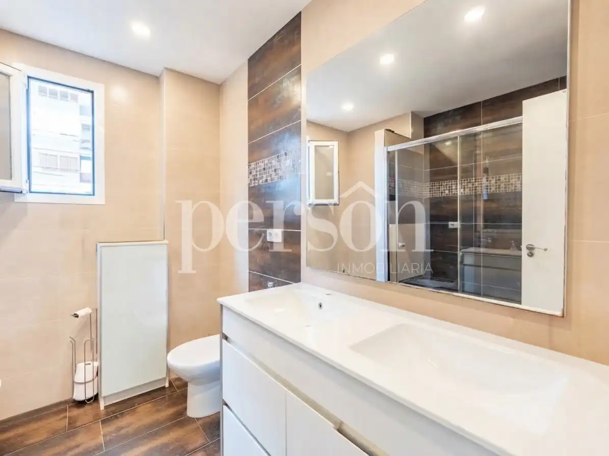 Baño de Piso en venta en Campanar