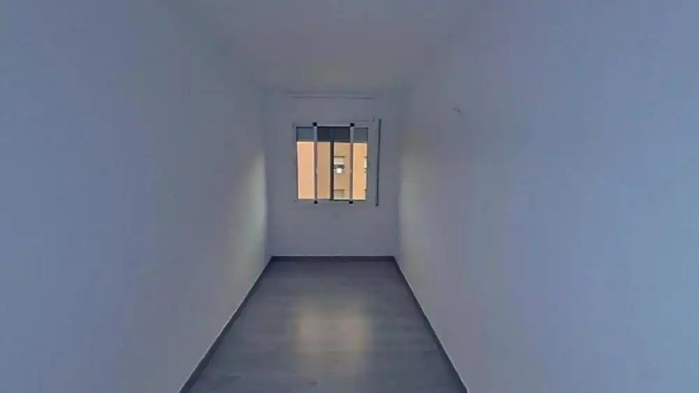 Habitación de Piso en venta en El Prat de Llobregat con Parquet y Balcón