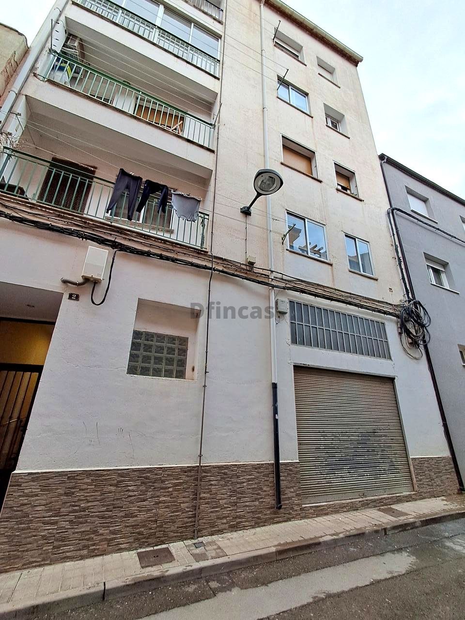 Vista exterior de Piso en venta en  Teruel Capital con Calefacción, Trastero y Balcón