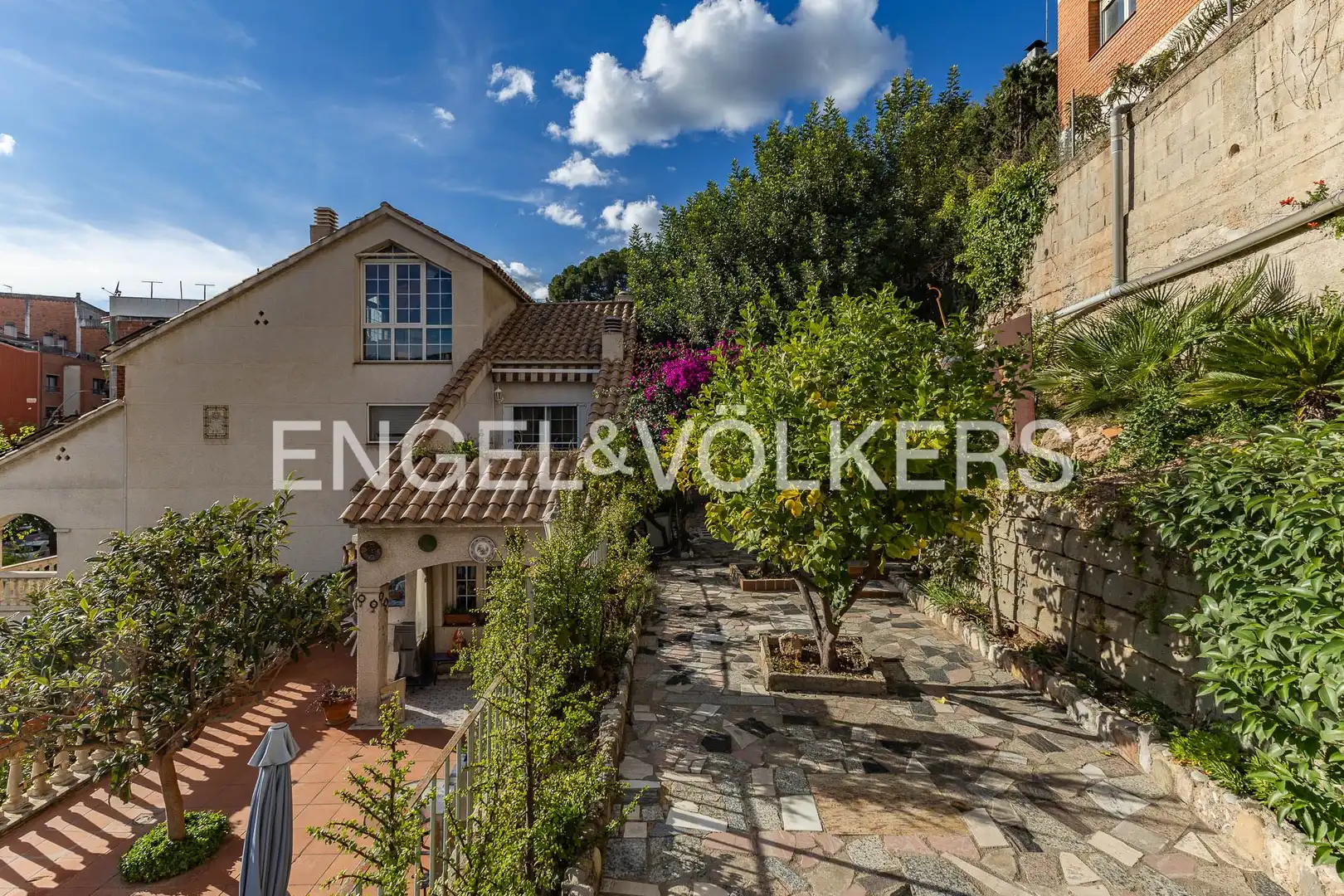 Exterior view of Houses for sale in Vallirana, Barcelona