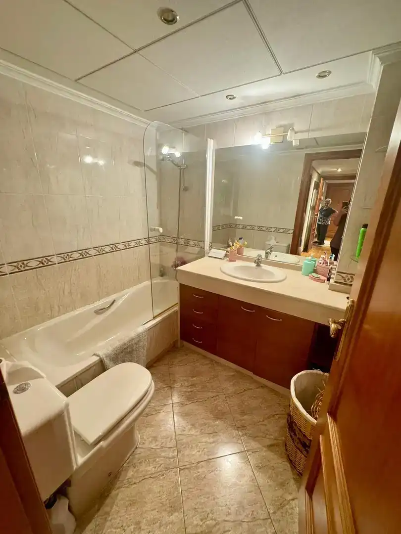 Bany de Pis en venda en Cáceres Capital amb Aire condicionat, Piscina i Balcó