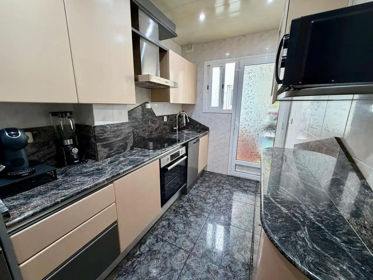 Cocina de Ático en venta en Montcada i Reixac con Aire acondicionado, Calefacción y Terraza