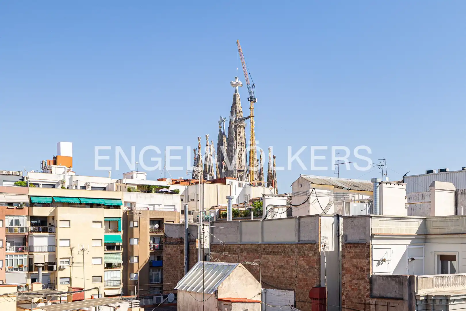 Vista exterior de Àtic en venda en Barcelona amb Aire condicionat, Calefacció i Terrassa