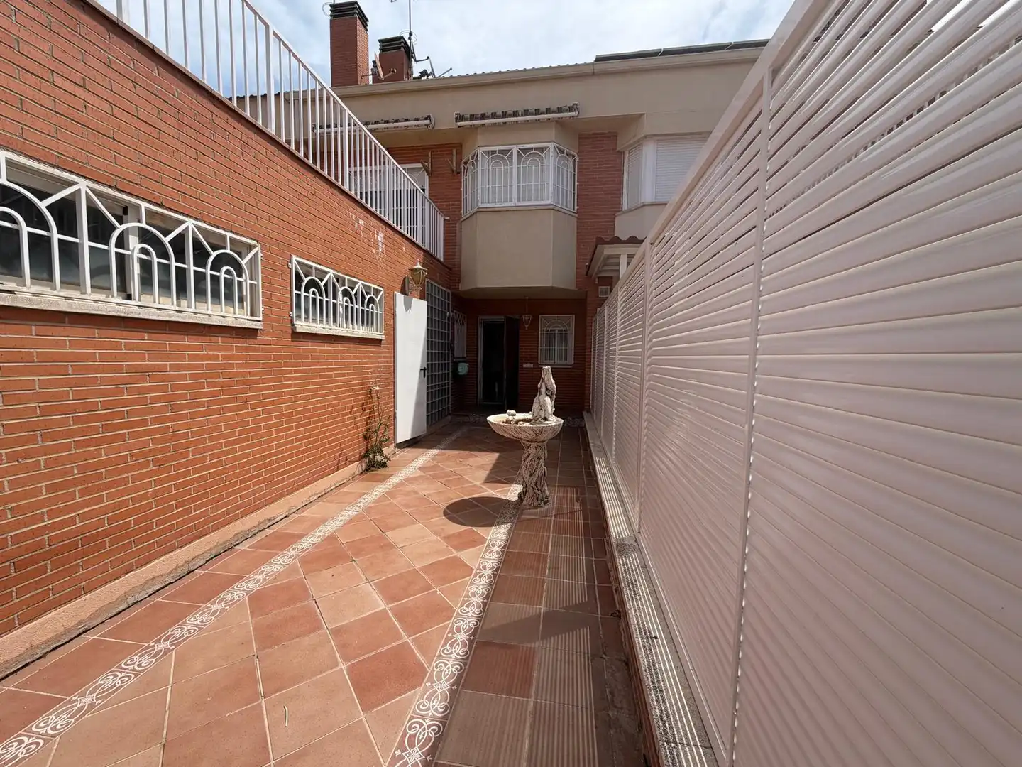 Terrassa de Casa o xalet en venda en Parla amb Calefacció, Terrassa i Jacuzzi