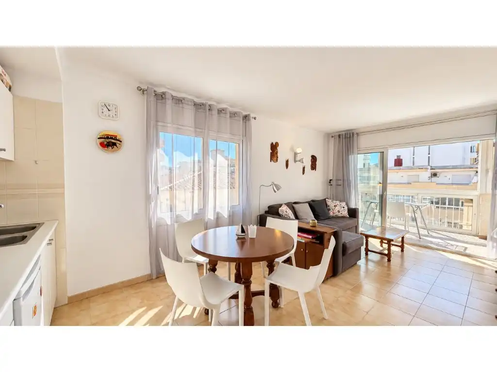 Piso con ascensor en venta en Calle De La Punta Del Nord, imagen 2