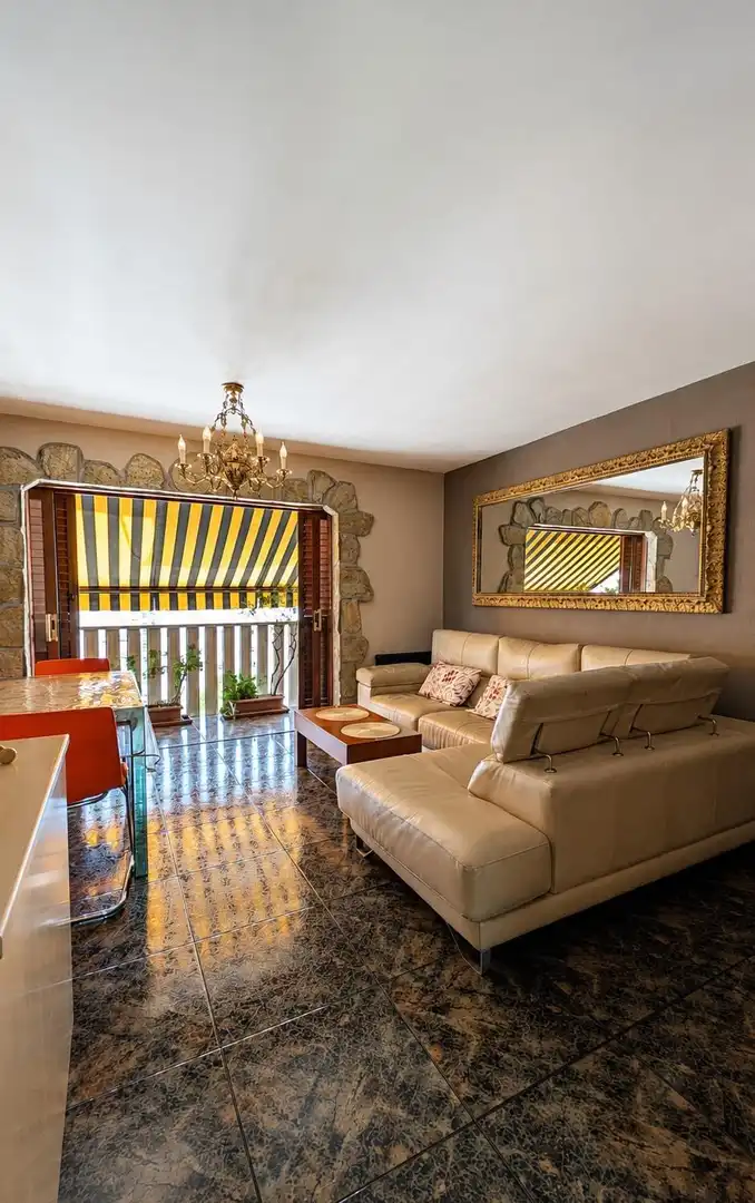 Sala de estar de Piso de alquiler en Cerdanyola del Vallès con Calefacción, Amueblado y Balcón